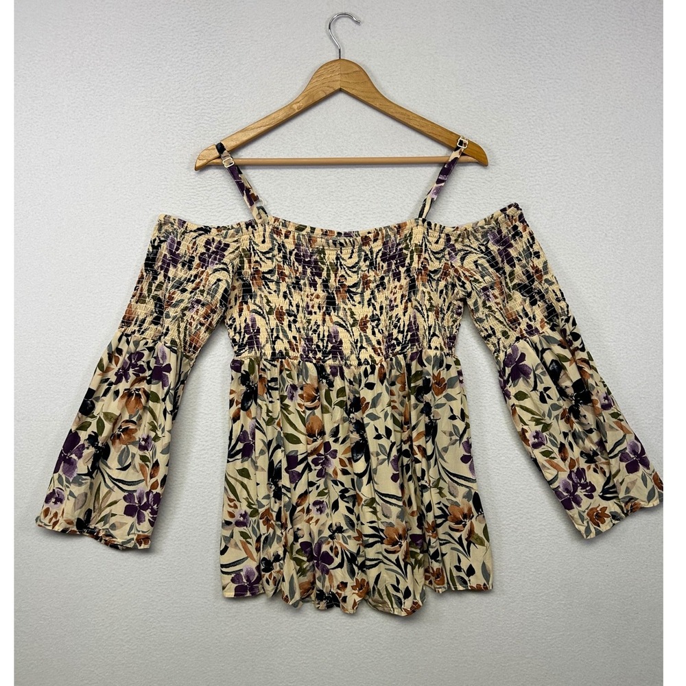 Boho Cottagecore Torrid Womens 1 Cream Floral Smocked Cold Shoulder Blouse Top